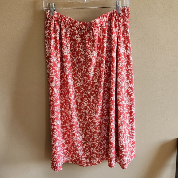 Blu Pepper Red Floral Maxi skirt sz L - Picture 4 of 4